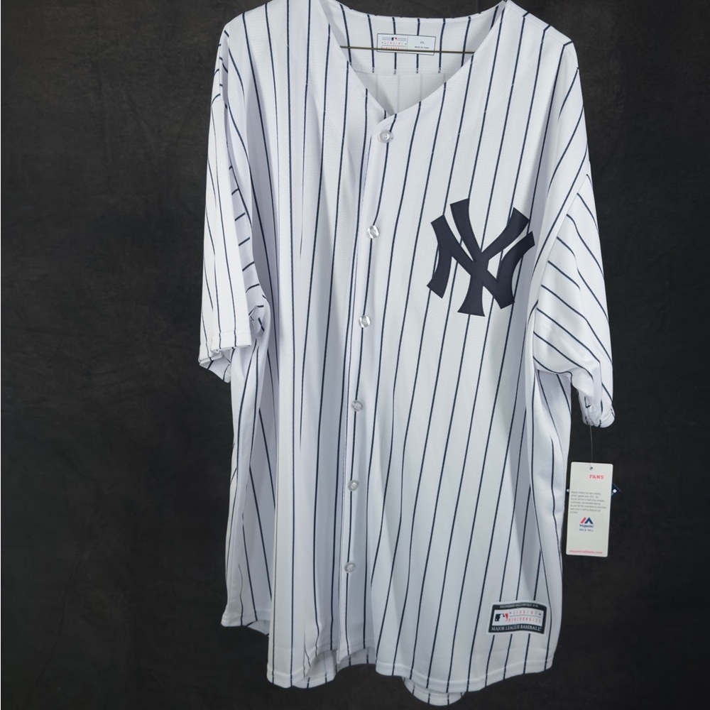 YANKEES JERSEY NEW with TAGS